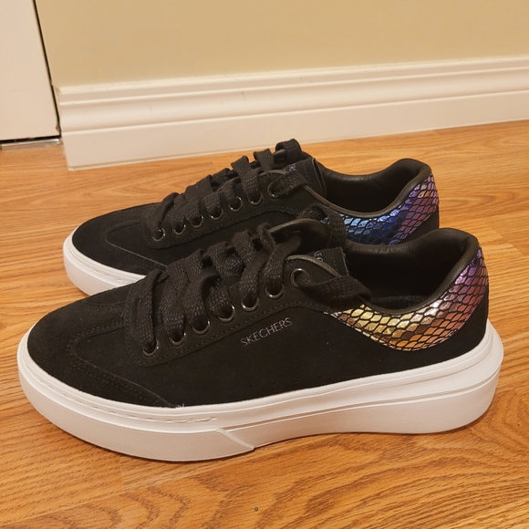 New Women's Skechers Cordova Classic Mirrored athletic shoes US 9 - Picture 4 of 12